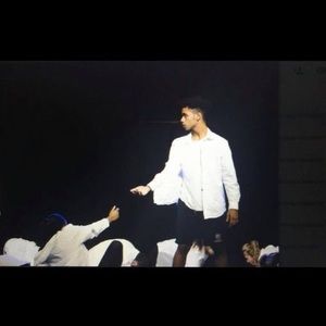 Meet your Posher, Devin